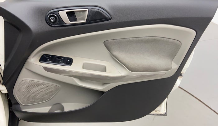 2013 Ford Ecosport 1.5TITANIUM TDCI, Diesel, Manual, 83,867 km, Driver Side Door Panels Controls