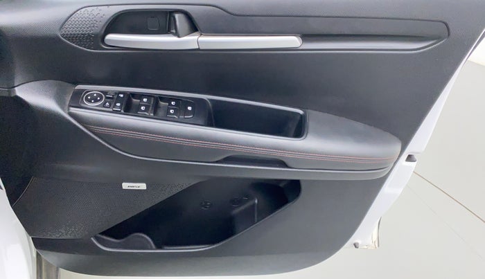 2020 KIA SONET GTX PLUS DCT 1.0, Petrol, Automatic, 12,056 km, Driver Side Door Panels Control