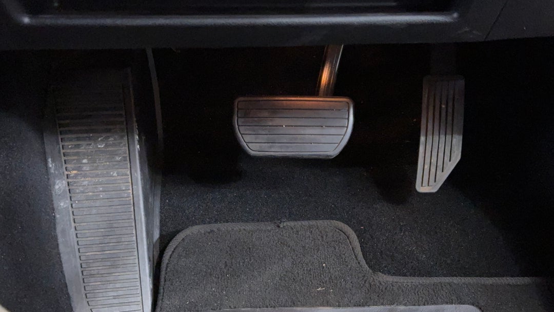 2021 GWM Ute Cannon-X (4x4), Automatic, 72365 km, Pedals and Footmat