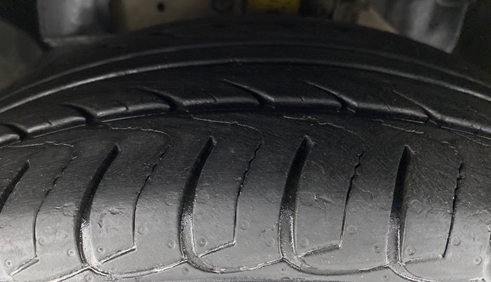 2018 Ford Ecosport 1.5TITANIUM TDCI, Diesel, Manual, 54,589 km, Left Front Tyre Tread