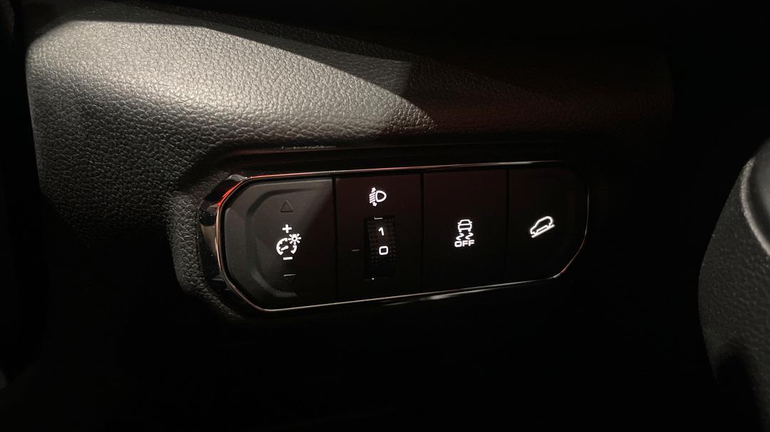 2025 GWM Haval Jolion Lux, Automatic, 9527 km, Utility Switches/Buttons