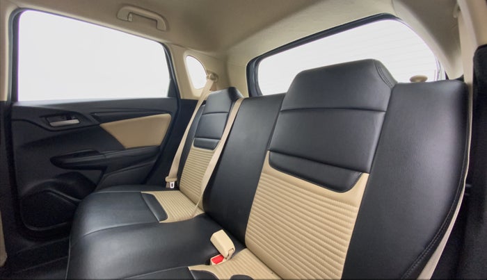 2019 Honda Jazz 1.2 V MT, Petrol, Manual, 16,519 km, Right Side Rear Door Cabin