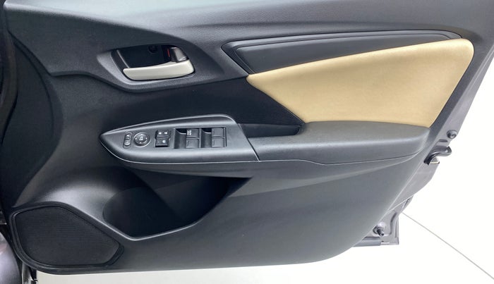 2019 Honda Jazz 1.2 V MT, Petrol, Manual, 16,519 km, Driver Side Door Panels Control