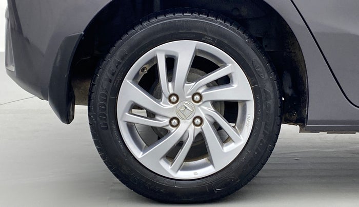 2019 Honda Jazz 1.2 V MT, Petrol, Manual, 16,519 km, Right Rear Wheel
