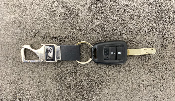 2019 Honda Jazz 1.2 V MT, Petrol, Manual, 16,519 km, Key Close Up