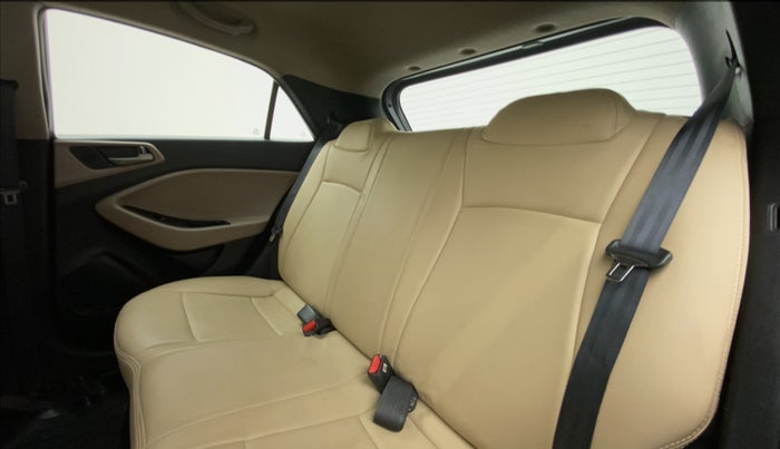 2017 Hyundai Elite i20 SPORTZ 1.2, Petrol, Manual, 35,311 km, Right Side Rear Door Cabin