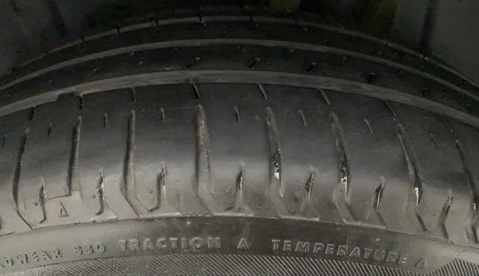2020 Maruti Ertiga VXI SHVS, Petrol, Manual, 20,150 km, Left Rear Tyre Tread