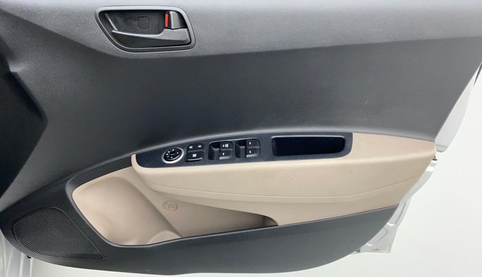 2016 Hyundai Grand i10 MAGNA 1.2 VTVT, Petrol, Manual, 13,839 km, Driver Side Door Panels Control