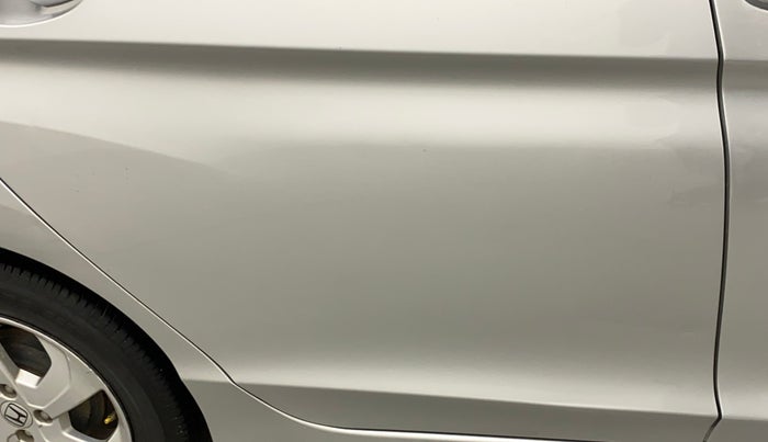 2015 Honda City 1.5L I-VTEC V MT, Petrol, Manual, 91,360 km, Right rear door - Slightly dented