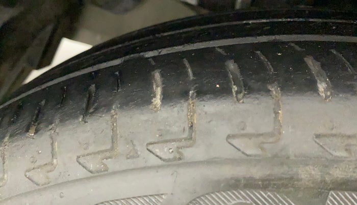 2015 Honda City 1.5L I-VTEC V MT, Petrol, Manual, 91,360 km, Left Front Tyre Tread
