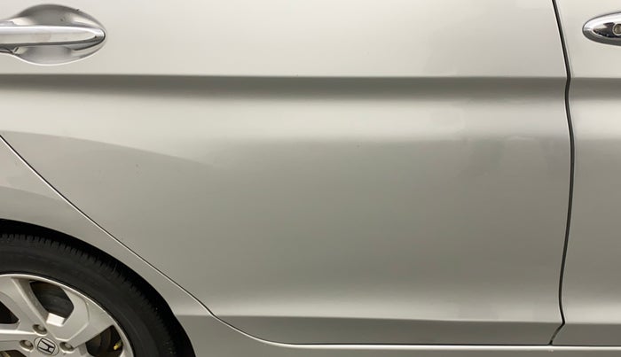 2015 Honda City 1.5L I-VTEC V MT, Petrol, Manual, 91,360 km, Right rear door - Minor scratches