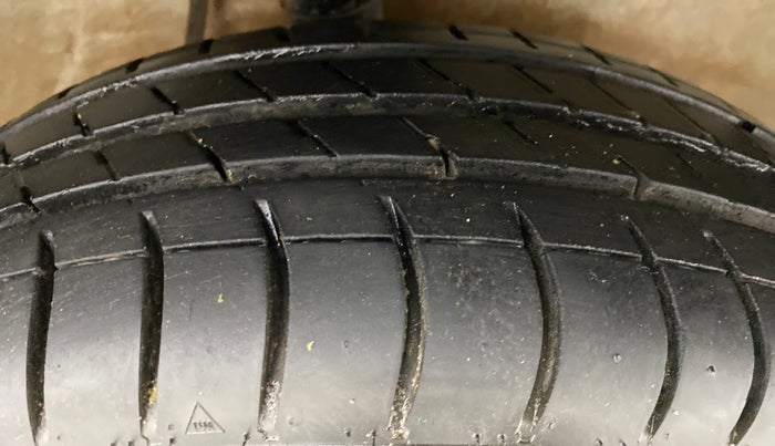 2018 Maruti Alto K10 VXI P, Petrol, Manual, 24,482 km, Right Front Tyre Tread