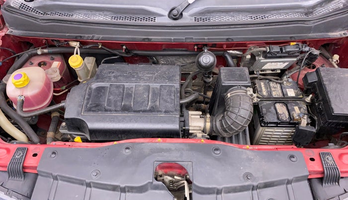 2017 Mahindra Kuv100 K4 6 STR, Petrol, Manual, 45,831 km, Open Bonet