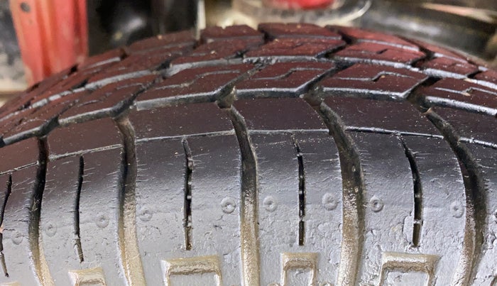 2014 Maruti Alto 800 VXI, Petrol, Manual, 16,479 km, Left Rear Tyre Tread
