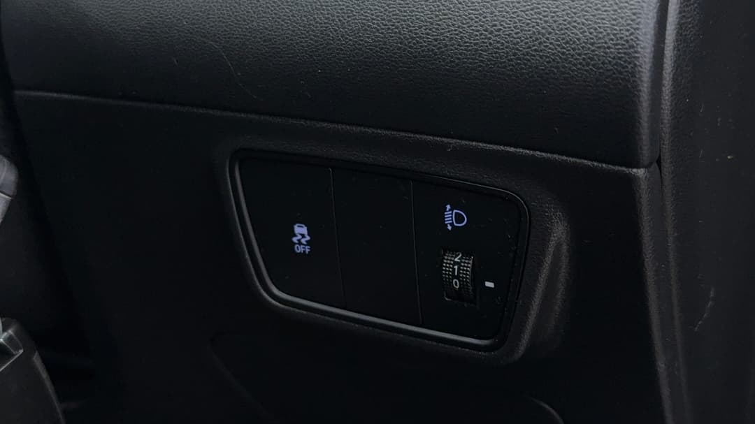 2023 Hyundai Tucson (FWD), Automatic, 74492 km, Utility Switches/Buttons