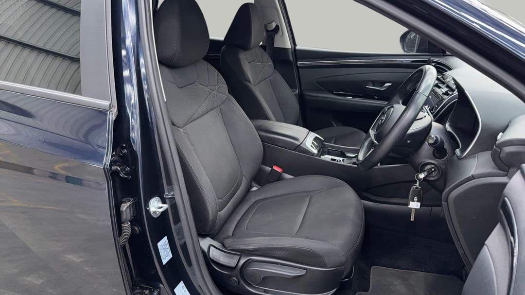 2023 Hyundai Tucson (FWD), Automatic, 74492 km, Right Side Front Door Cabin View