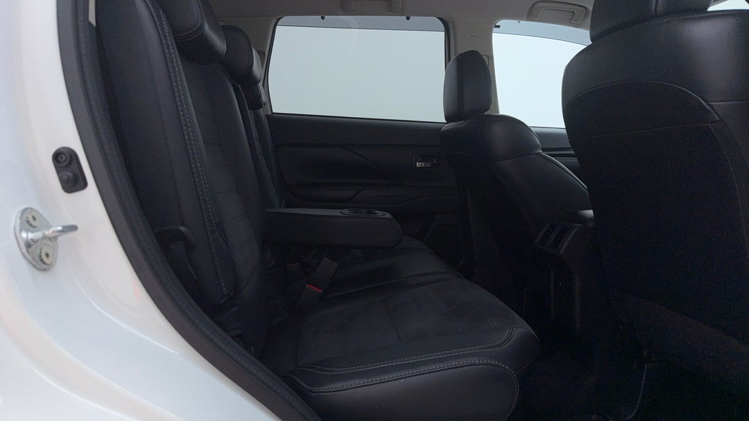 Right Side Rear Door Cabin View