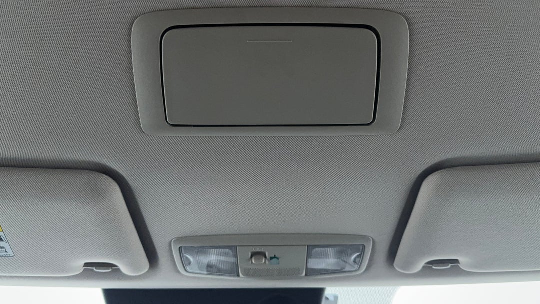 On-Roof Controls/Sunglass holder