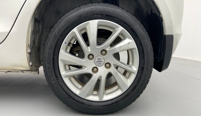 2012 Maruti Swift ZDI, Diesel, Manual, 79,284 km, Left Rear Wheel