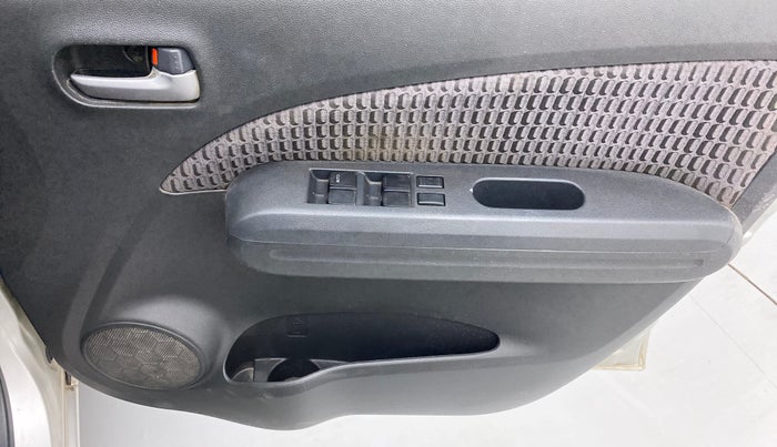 2013 Maruti Ritz VDI, Diesel, Manual, 84,499 km, Driver Side Door Panels Control