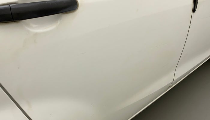 2010 Maruti Ritz LXI, Petrol, Manual, 73,755 km, Right rear door - Minor scratches
