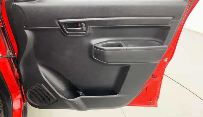 2020 Maruti S PRESSO VXI+, CNG, Manual, 17,397 km, Driver Side Door Panels Control