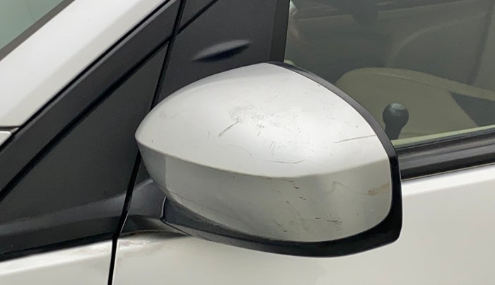 2015 Honda Brio S MT, Petrol, Manual, 34,105 km, Left rear-view mirror - Minor scratches