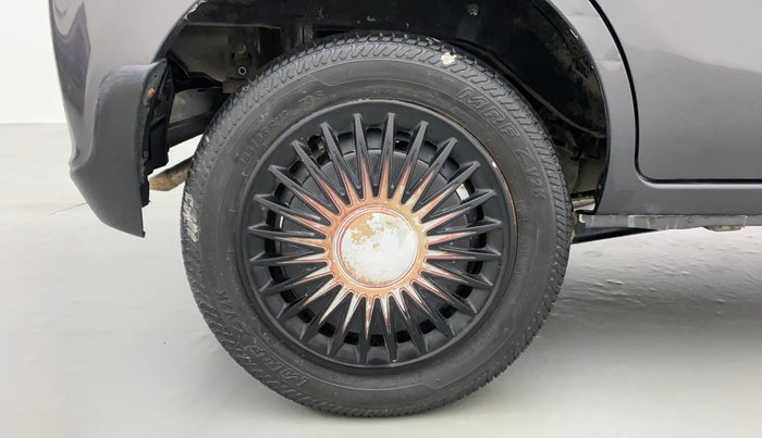 2017 Maruti Alto K10 VXI P, Petrol, Manual, 47,973 km, Right Rear Wheel