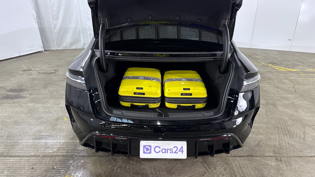 2023 Byd Seal Premium, Automatic, 38557 km, Boot Inside View with Luggage