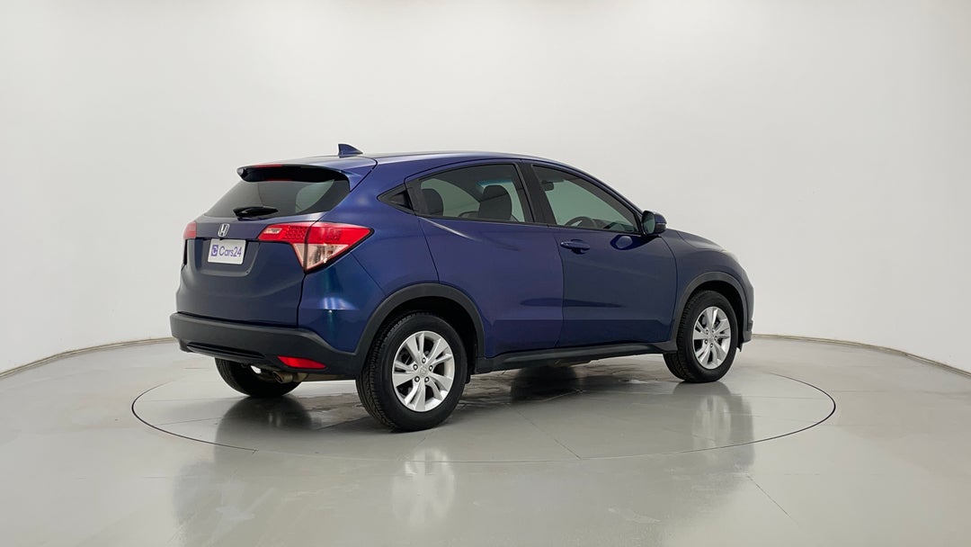 Right Back Diagonal (45- Degree) View