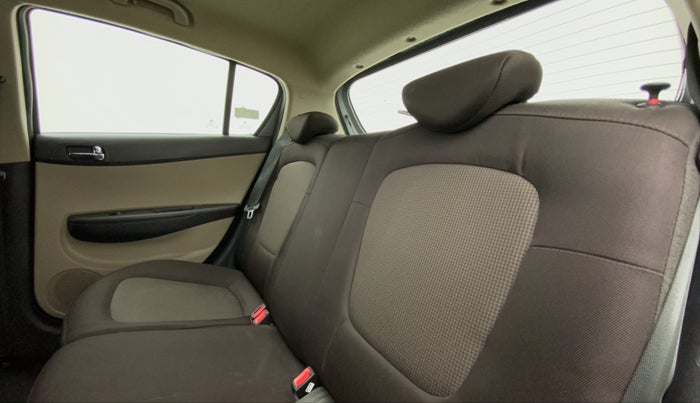 2014 Hyundai i20 ASTA 1.2, Petrol, Manual, 53,175 km, Right Side Rear Door Cabin