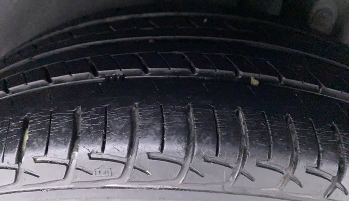 2018 Maruti Ertiga ZDI PLUS SHVS, Diesel, Manual, 43,737 km, Left Rear Tyre Tread