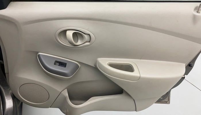 2015 Datsun Go Plus T, Petrol, Manual, 1,03,938 km, Driver Side Door Panels Control