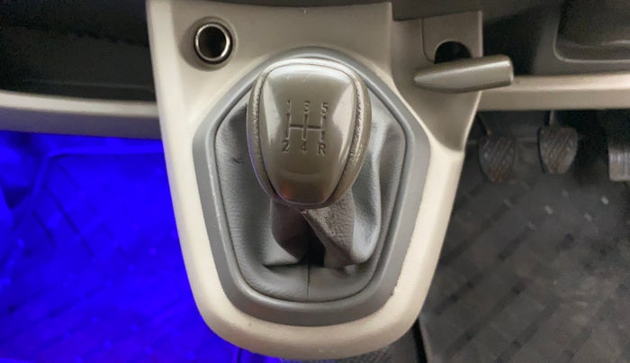 2015 Datsun Go Plus T, Petrol, Manual, 1,03,938 km, Gear Lever