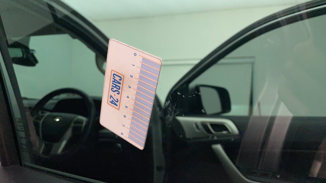 2019 Ford Everest Trend (RWD 7 Seat), Automatic, 138231 km, Window Glass Rear RHS Tinting Scratched