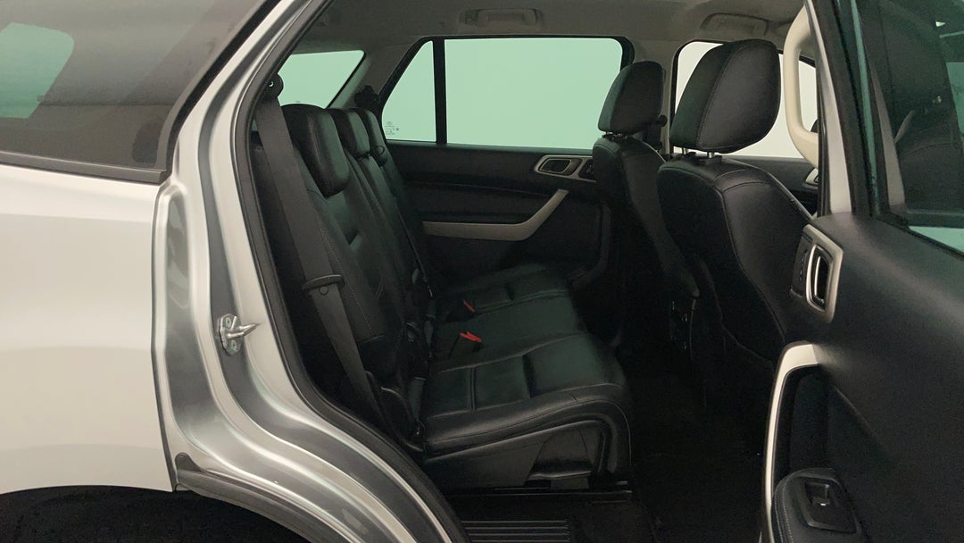 2019 Ford Everest Trend (RWD 7 Seat), Automatic, 138231 km, Right Side Rear Door Cabin View