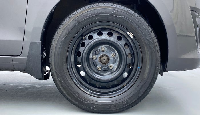 2014 Maruti Ertiga VDI, Diesel, Manual, 96,226 km, Right Front Wheel