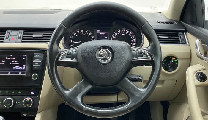 2014 Skoda Octavia AMBITION 2.0 TDI CR, Diesel, Manual, 83,589 km, Steering Wheel Close Up