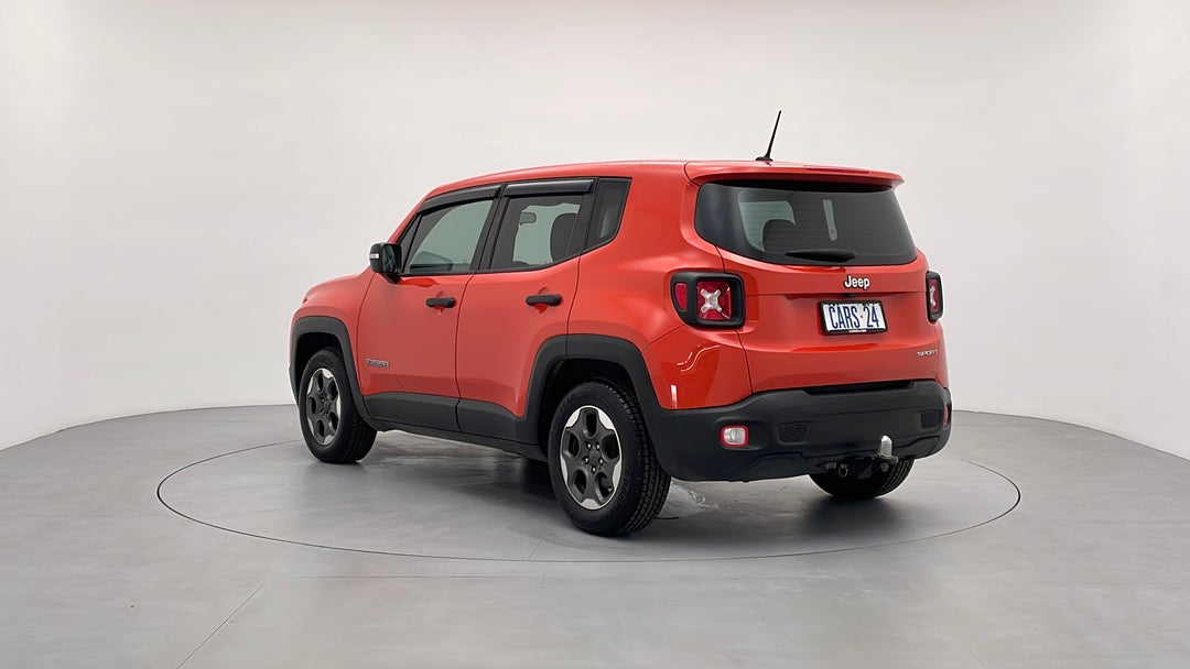 Left Back Diagonal (45- Degree) View