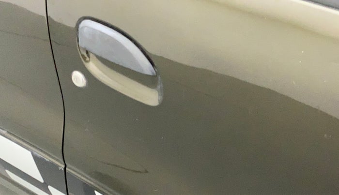 2016 Renault Kwid RXT 0.8 (O), Petrol, Manual, 83,219 km, Driver-side door - Minor scratches