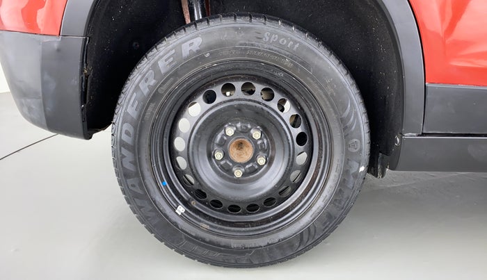 2016 Maruti Vitara Brezza VDI, Diesel, Manual, 42,216 km, Right Rear Wheel