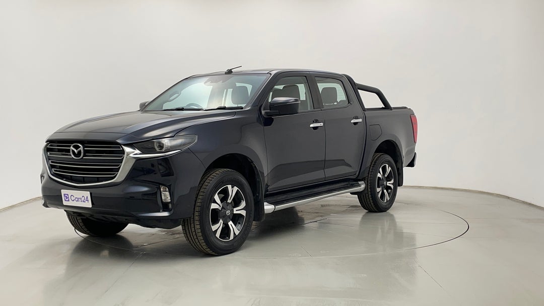 Left Front Diagonal (45- Degree) View