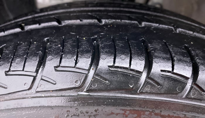 2019 Hyundai Elite i20 1.2 SPORTS PLUS VTVT, Petrol, Manual, 10,555 km, Left Front Tyre Tread