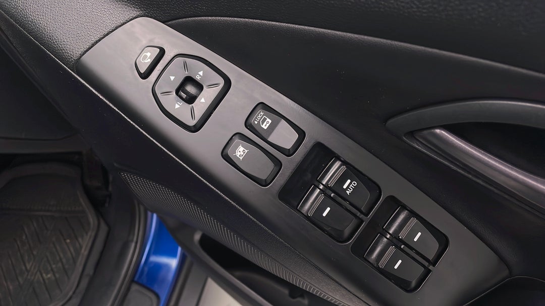 Drivers Side Door Panel Controls