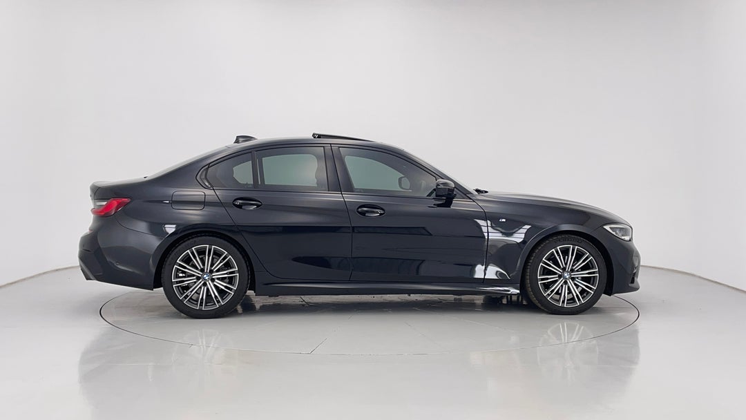 2019 BMW 3 20i M Sport, Automatic, 71401 km, Right Side View