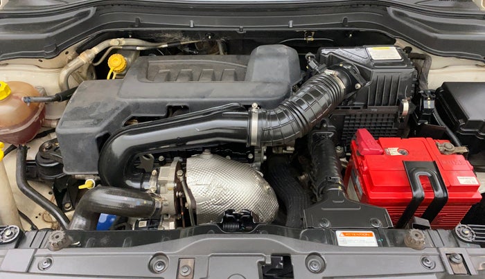 2019 Mahindra XUV300 W8 1.5 DIESEL, Diesel, Manual, 1,28,939 km, Open Bonet