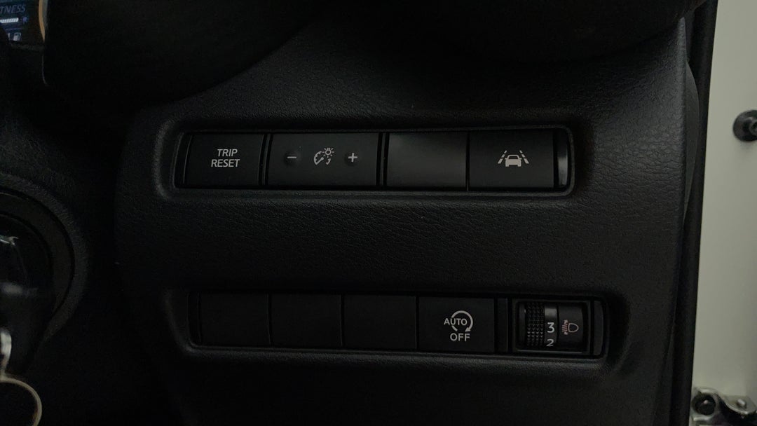 2022 Nissan Juke St, Automatic, 20274 km, Utility Switches/Buttons