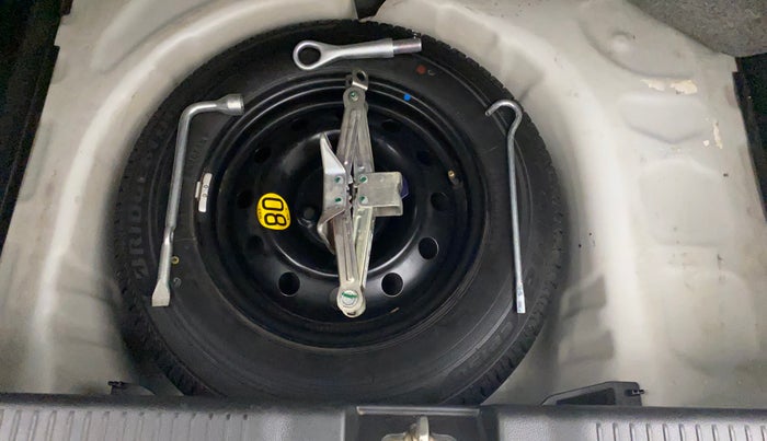 2018 Maruti Swift ZDI AMT, Diesel, Automatic, 1,04,595 km, Spare Tyre