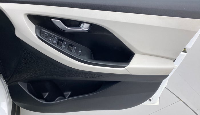 2020 Hyundai Creta SX PETROL MT, Petrol, Manual, 6,317 km, Driver Side Door Panels Control