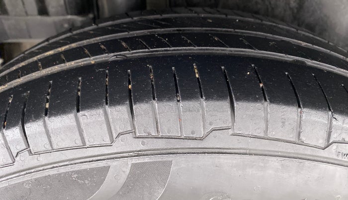 2014 Maruti Swift VDI ABS, Diesel, Manual, 75,549 km, Right Rear Tyre Tread